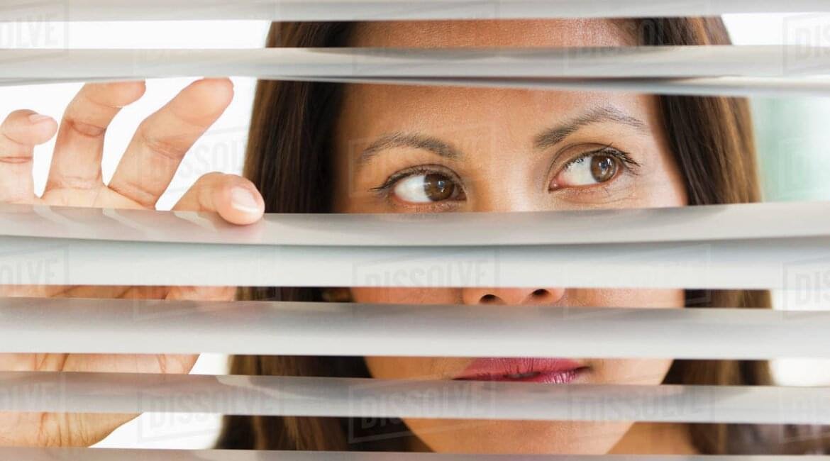 How To Protect From The IRS – 2025 Guide 1 hide from IRS don't pay taxes